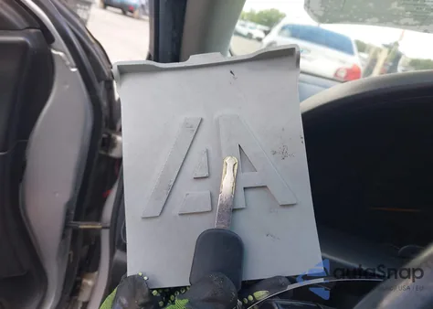 2005 Honda Accord 2.4 Ex из США, поврежденный, VIN 1HGCM72665A013933